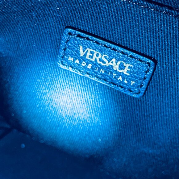 Versace La Medusa Lether bucket bag - Picture 7 of 7